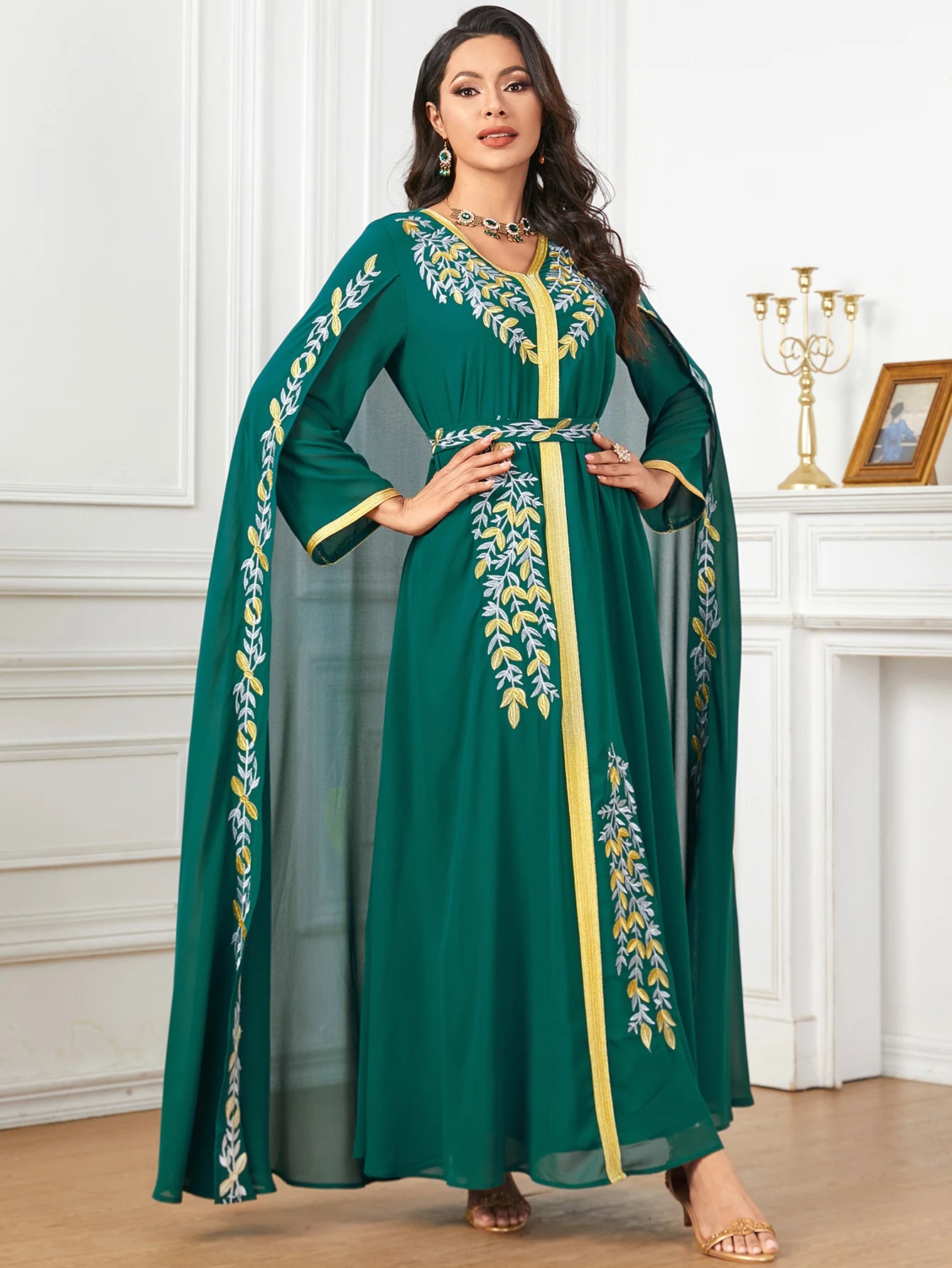 Women's Arabian Polyester Full Sleeves Embroidery Pattern Dress