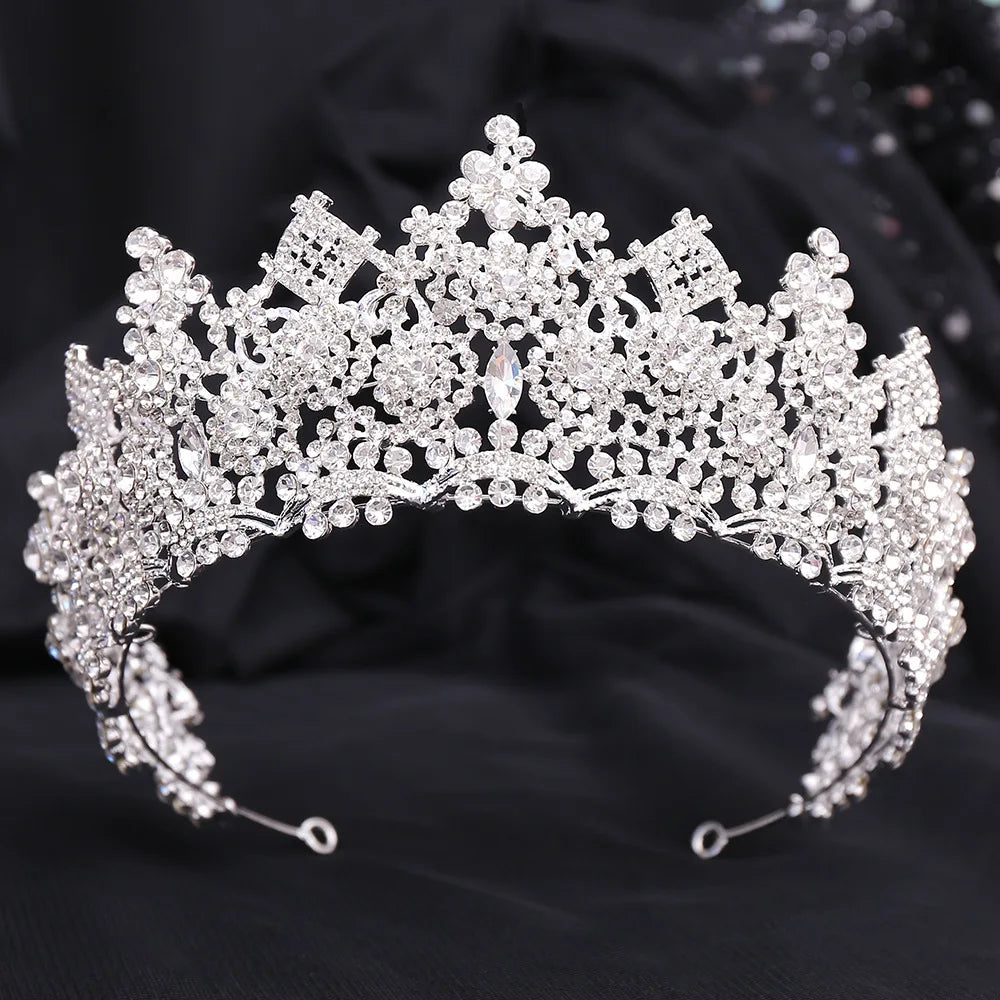 Women's Zinc Alloy Plant Pattern Tiaras Bridal Classic Crown