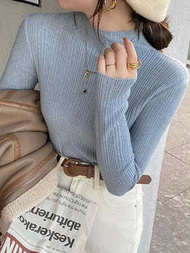 Women's Polyester Turtleneck Full Sleeves Solid Pattern Sweater