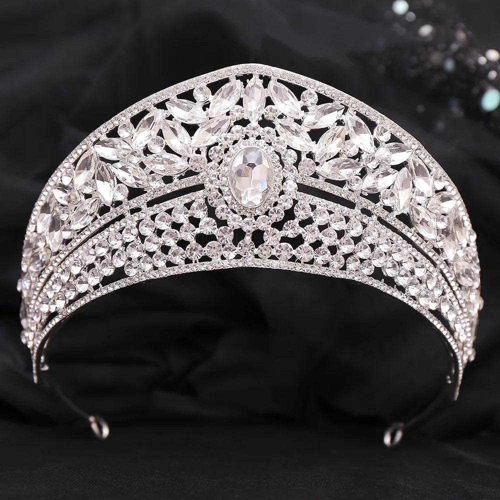 Women's Zinc Alloy Plant Pattern Tiaras Bridal Classic Crown