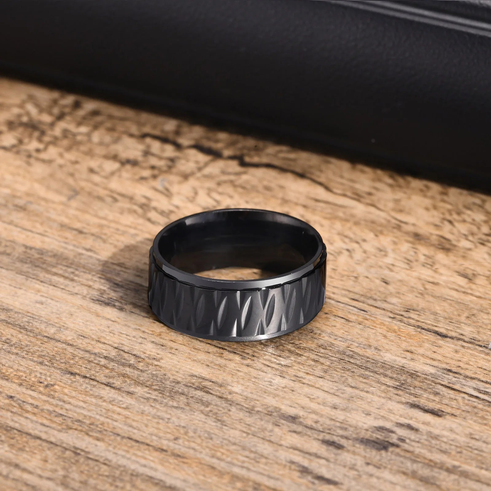 Men's Metal Stainless Steel Prong Setting Geometric Shaped Ring
