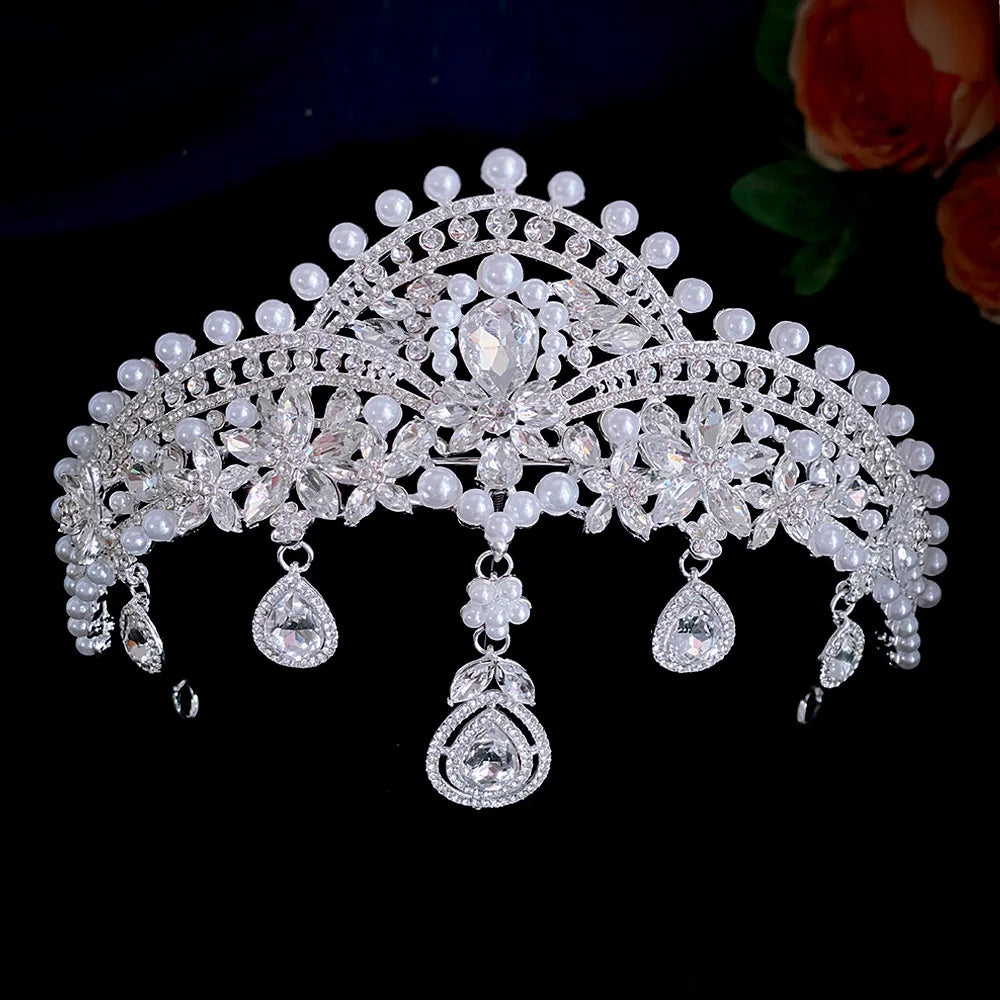 Women's Zinc Alloy Flower Pattern Tiaras Bridal Wedding Crown