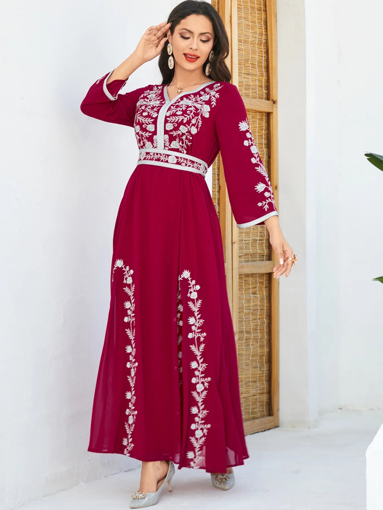 Women's Arabian Polyester Full Sleeves Embroidery Pattern Dress