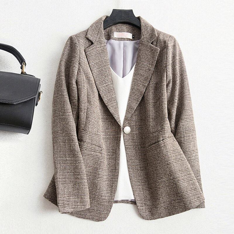 Women's Notched Full Sleeves Single Breasted Striped Blazer