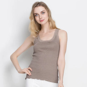 Women's Polyester Square-Neck Sleeveless Solid Pattern Yoga Top