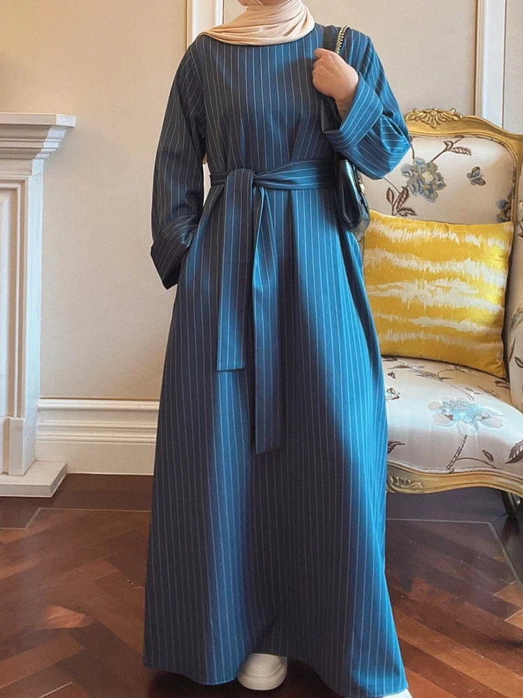 Women's Arabian Polyester Full Sleeve Striped Pattern Casual Abaya