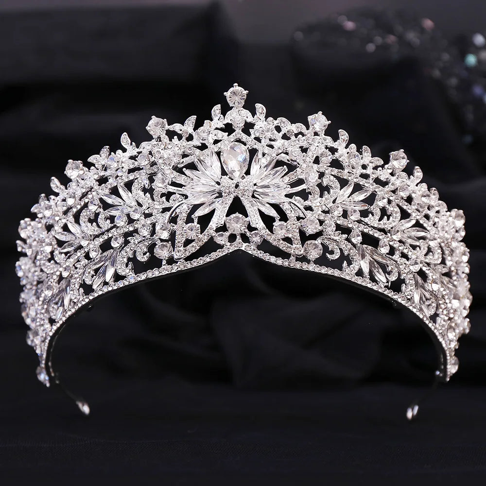 Women's Zinc Alloy Butterfly Pattern Tiaras Bridal Classic Crown