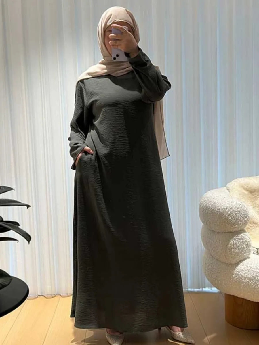 Women's Arabian Polyester Full Sleeves Solid Pattern Long Dress