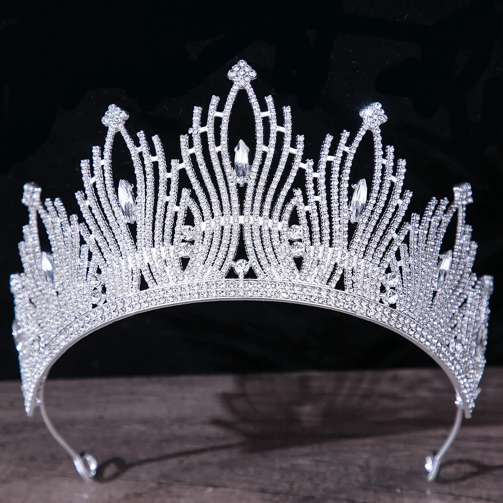 Women's Zinc Alloy Geometric Pattern Tiaras Bridal Wedding Crown