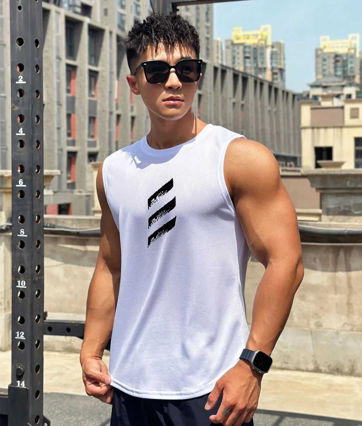 Men's Polyester Sleeveless Pullover Closure Sportswear T-Shirt