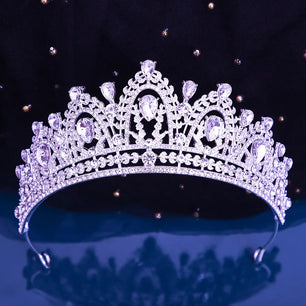 Women's Zinc Alloy Plant Pattern Tiaras Bridal Classic Crown