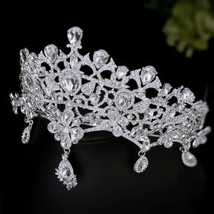 Women's Zinc Alloy Flower Pattern Tiaras Bridal Wedding Crown