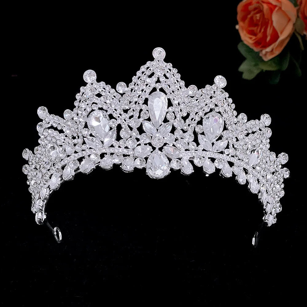 Women's Zinc Alloy Flower Pattern Tiaras Bridal Wedding Crown