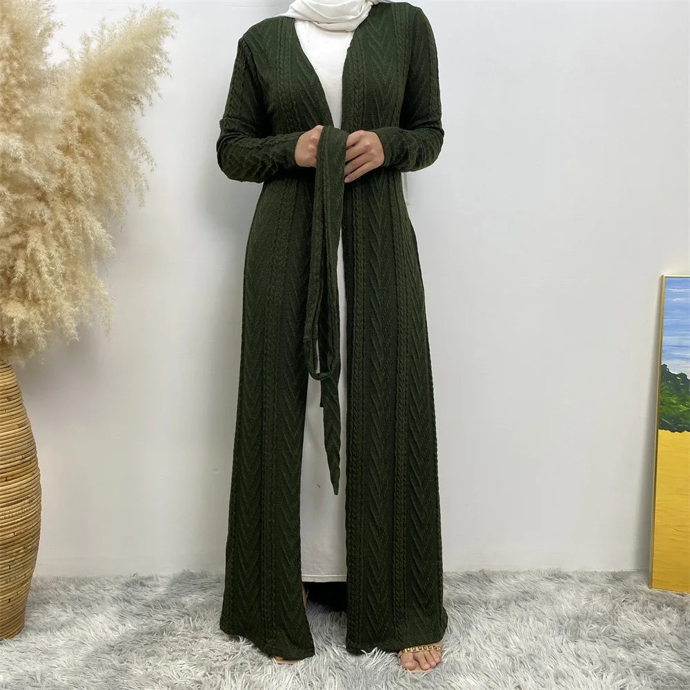 Women's Arabian Polyester Full Sleeve Solid Pattern Casual Abaya