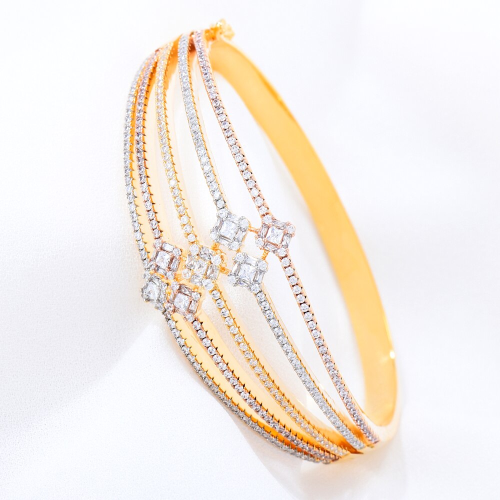 Women's Copper Cubic Zirconia Pave Geometric Pattern Bracelet