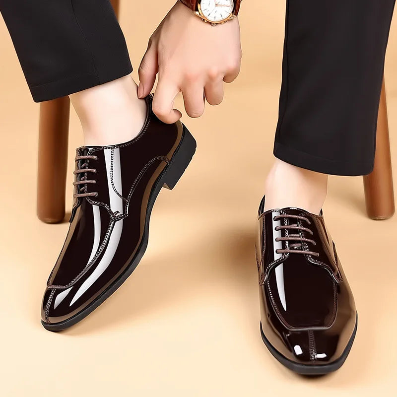 Men's Patent Leather Pointed Toe Lace-Up Closure Formal Shoes