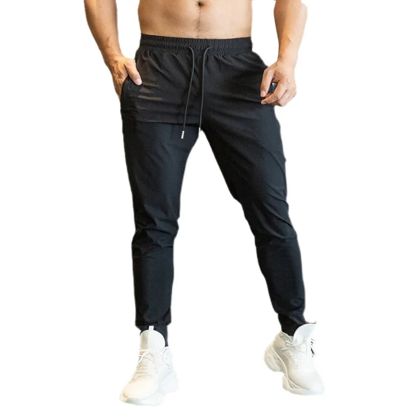 Men's Nylon Drawstring Closure Fitness Solid Sportswear Trousers
