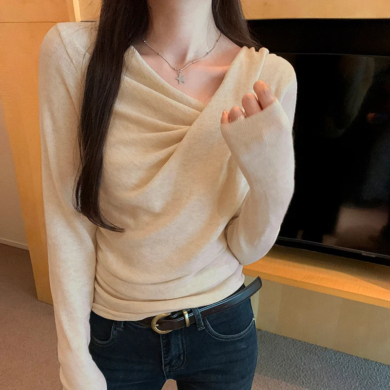 Women's Polyester V-Neck Long Sleeves Solid Pattern Pullover Tops