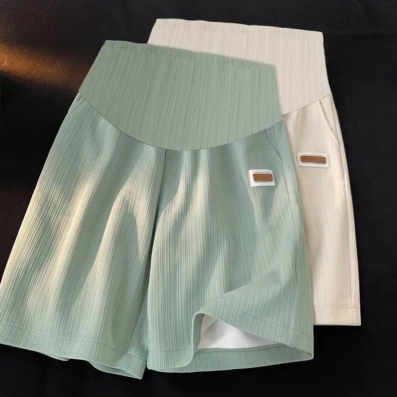 Women's Polyester Elastic Closure Solid Pattern Maternity Shorts