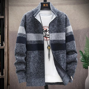 Men's Wool Stand Collar Full Sleeves Zipper Closure Casual Sweater