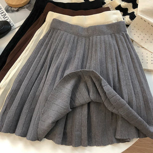 Women's Polyester High Waist Pleated Pattern Casual Wear Skirts