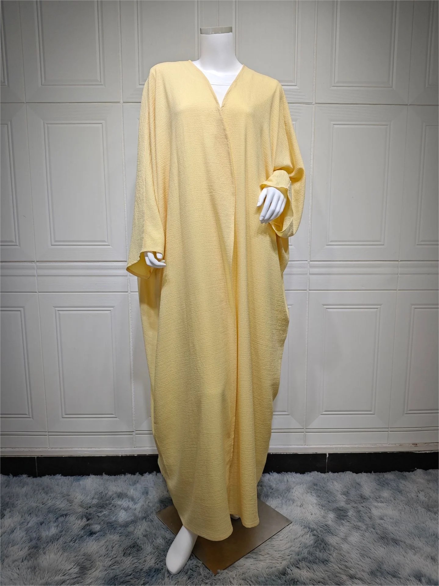 Women's Arabian Polyester Full Sleeves Solid Pattern Long Dress