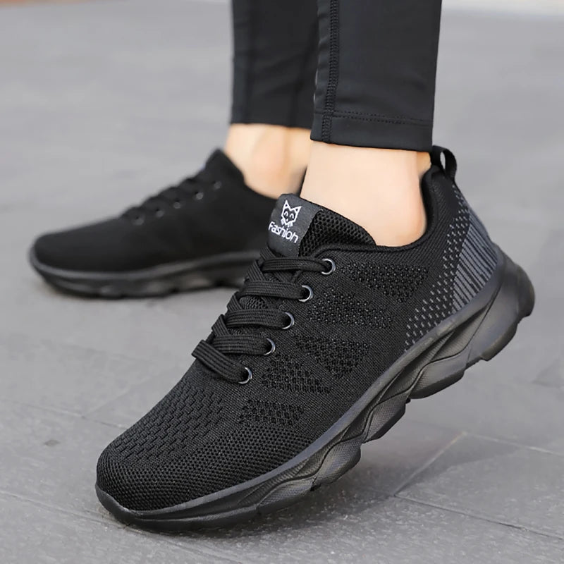 Women's Mesh Round Toe Lace-Up Closure Running Sports Sneakers