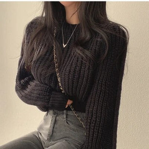 Women's Acrylic O-Neck Full Sleeves Vintage Knitted Sweater