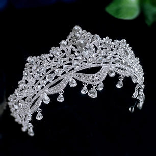 Women's Zinc Alloy Water Drop Pattern Tiaras Bridal Classic Crown