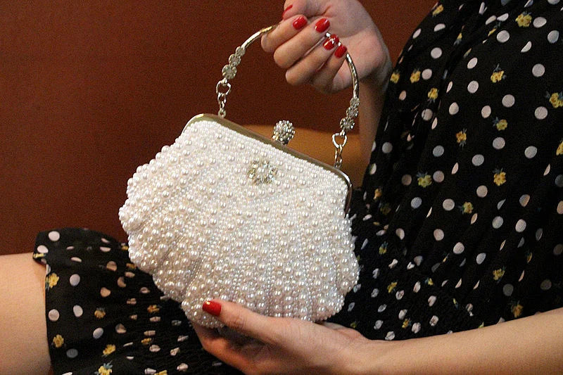 Women's Felt Pearl Pattern Rhinestone Classic Wedding Clutch