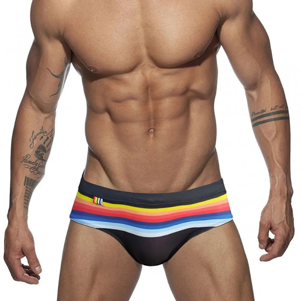 Men's Polyester Elastic Closure Striped Pattern Swimwear Brief