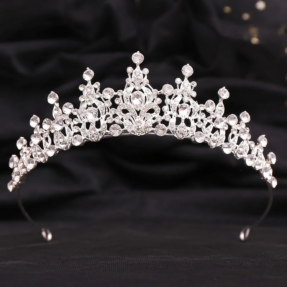 Women's Zinc Alloy Plant Pattern Tiaras Bridal Classic Crown