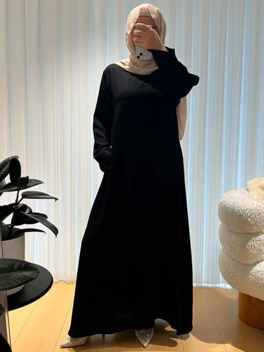 Women's Arabian Polyester Full Sleeves Solid Pattern Long Dress