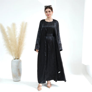 Women's Arabian V-Neck Polyester Full Sleeve Solid Pattern Abaya