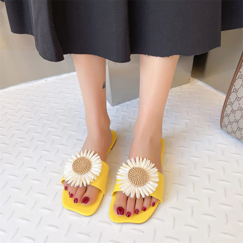 Women's PU Square Toe Slip-On Closure Casual Wear Flat Slippers