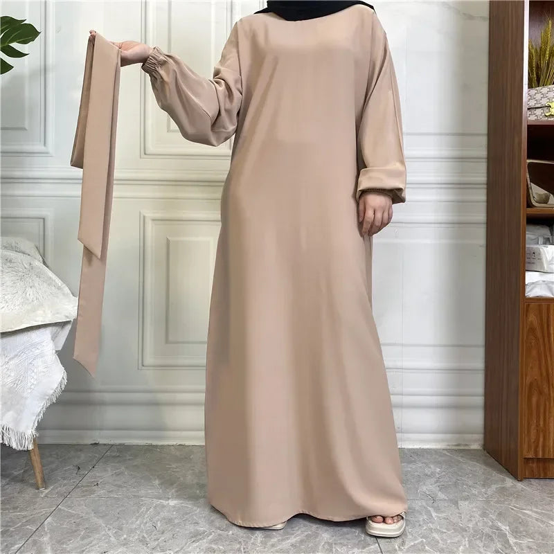 Women's Arabian Polyester Full Sleeves Solid Pattern Casual Abaya