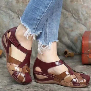 Women's PU Round Toe Hook Loop Closure Casual Wear Sandals