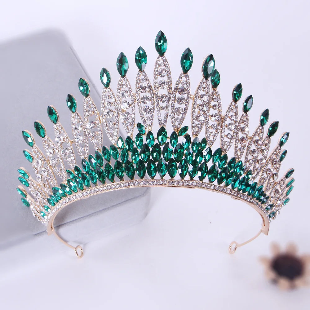 Women's Zinc Alloy Plant Pattern Tiaras Bridal Classic Crown