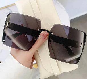 Women's Plastic Frame Acrylic Lens Square Shape Trendy Sunglasses