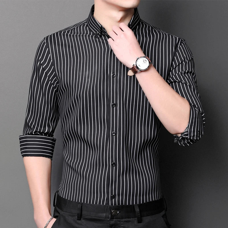 Men's Polyester Turn-Down Collar Full Sleeve Single Breasted Shirt