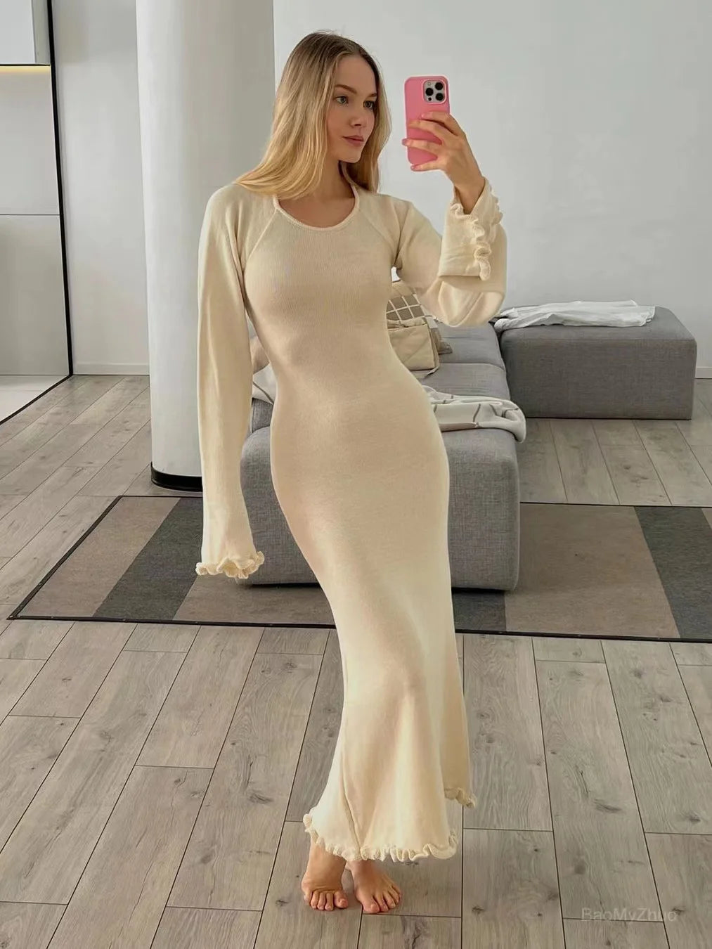 Women's Polyester O-Neck Long Sleeves Pullover Closure Dress