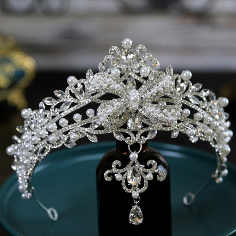 Women's Zinc Alloy Water Drop Pattern Tiaras Bridal Wedding Crown