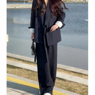 Women's Polyester V-Neck Full Sleeves Solid Pattern Casual Blazers