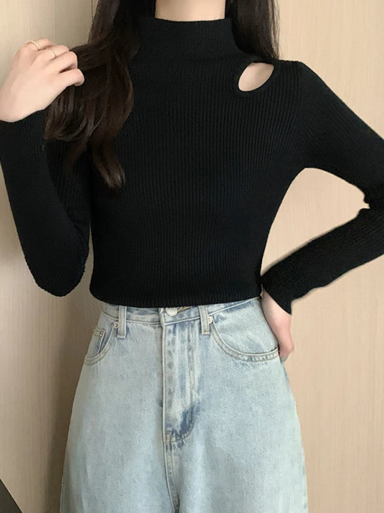 Women's Polyester Mock-Neck Long Sleeves Solid Pattern Sweater