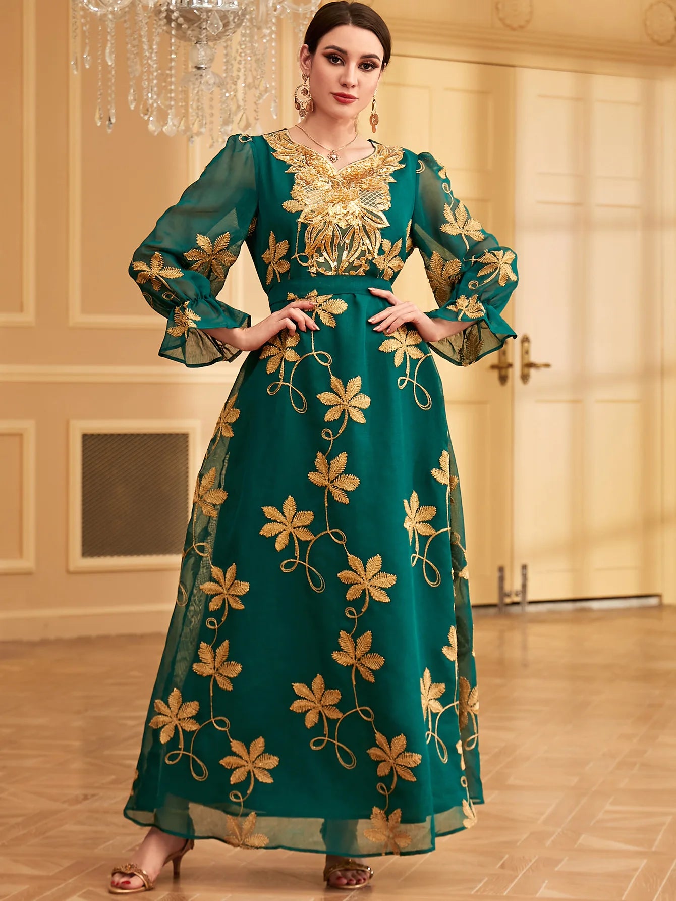 Women's Arabian Polyester Full Sleeves Embroidery Pattern Dress