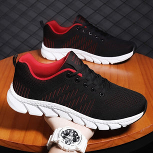 Men's Mesh Breathable Lace-Up Closure Running Sports Sneakers