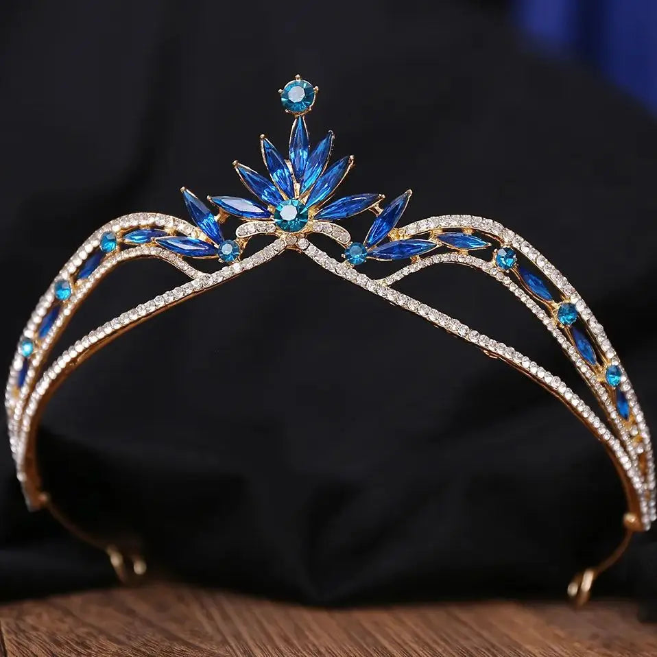 Women's Zinc Alloy Plant Pattern Tiaras Bridal Classic Crown