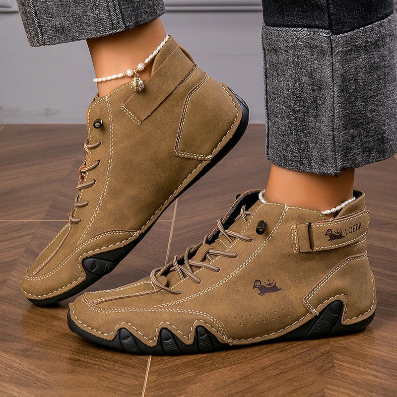 Men's Leather Lace-Up Closure Solid Pattern Outdoor Sports Shoes