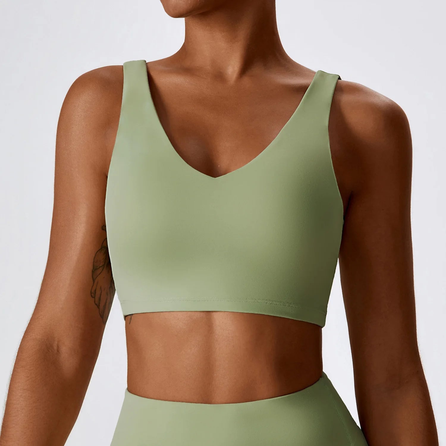 Women's Nylon Sleeveless Breathable Workout Push Up Crop Top