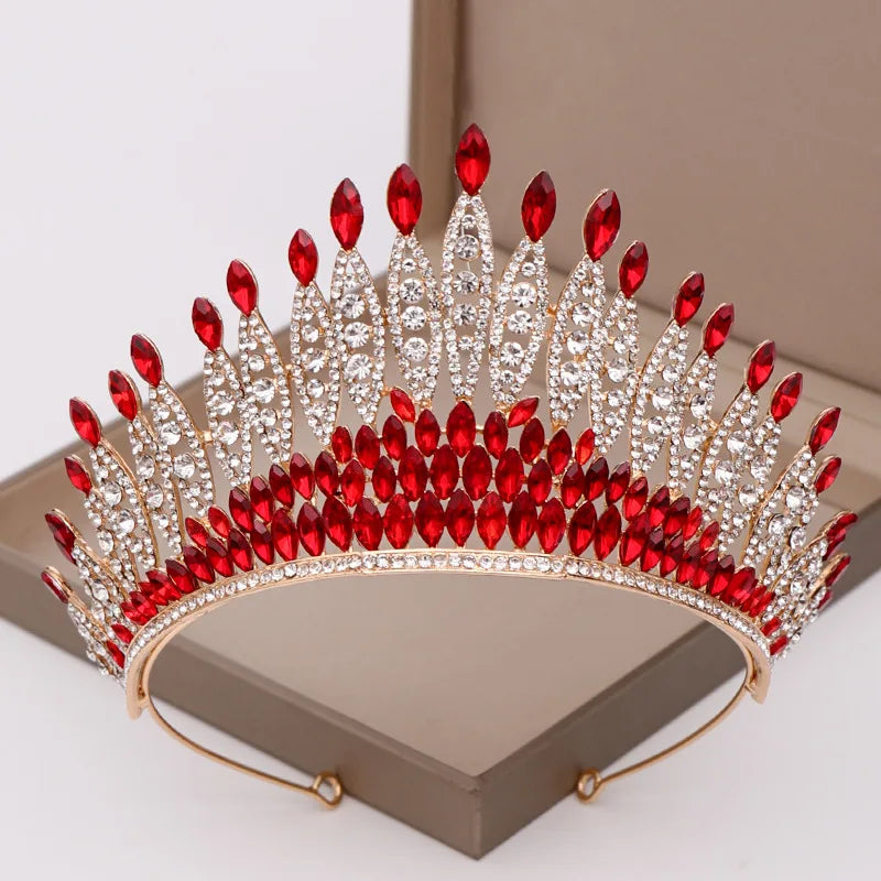 Women's Zinc Alloy Geometric Pattern Tiaras Bridal Classic Crown